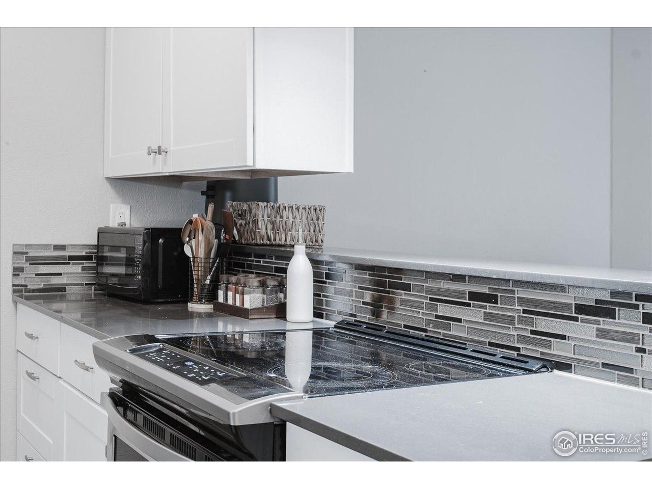 695 Manhattan Dr 116