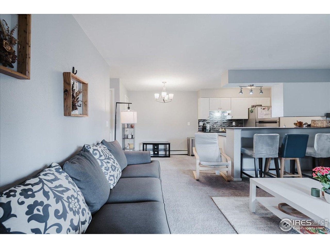 695 Manhattan Dr 116