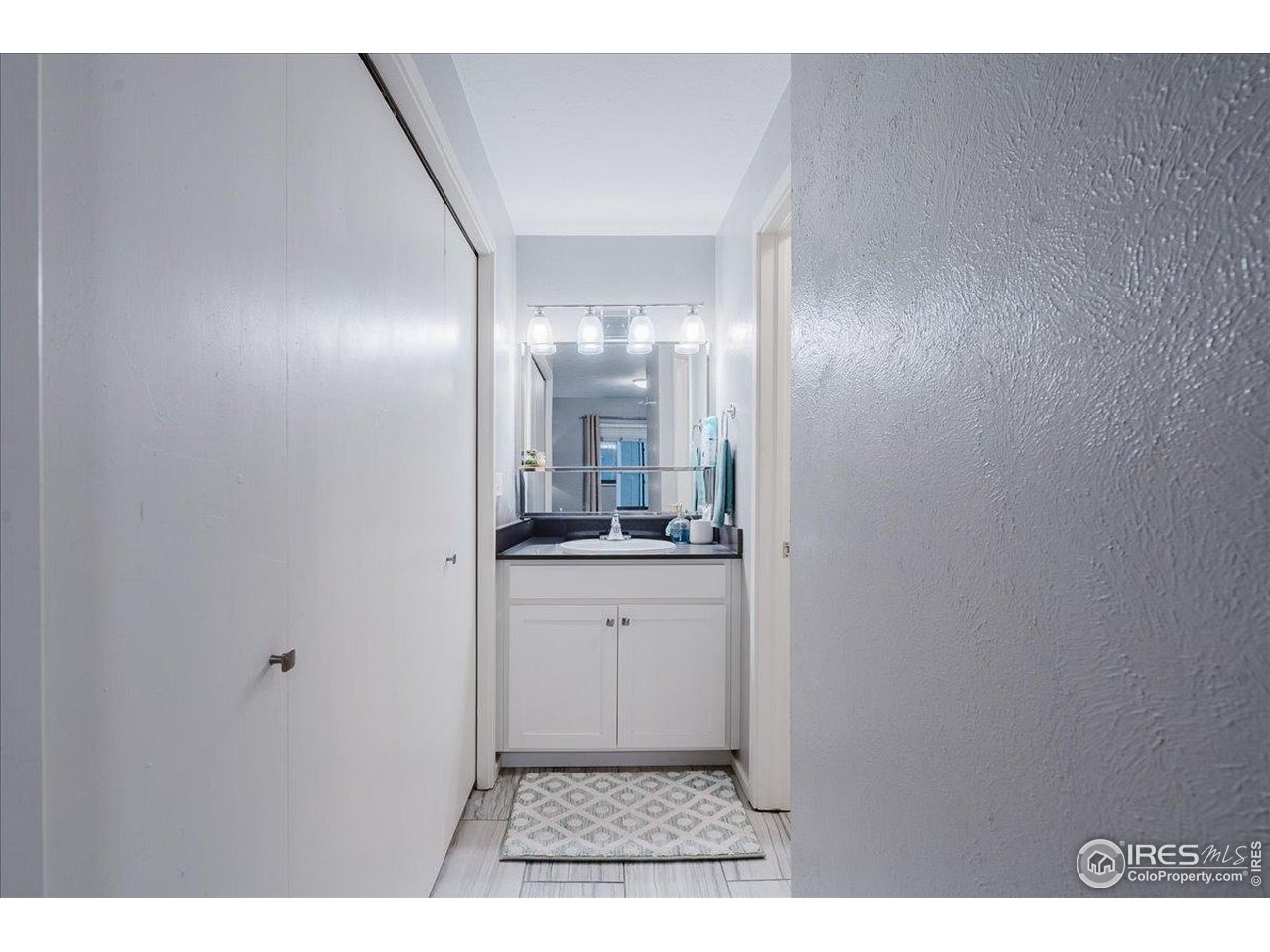 695 Manhattan Dr 116