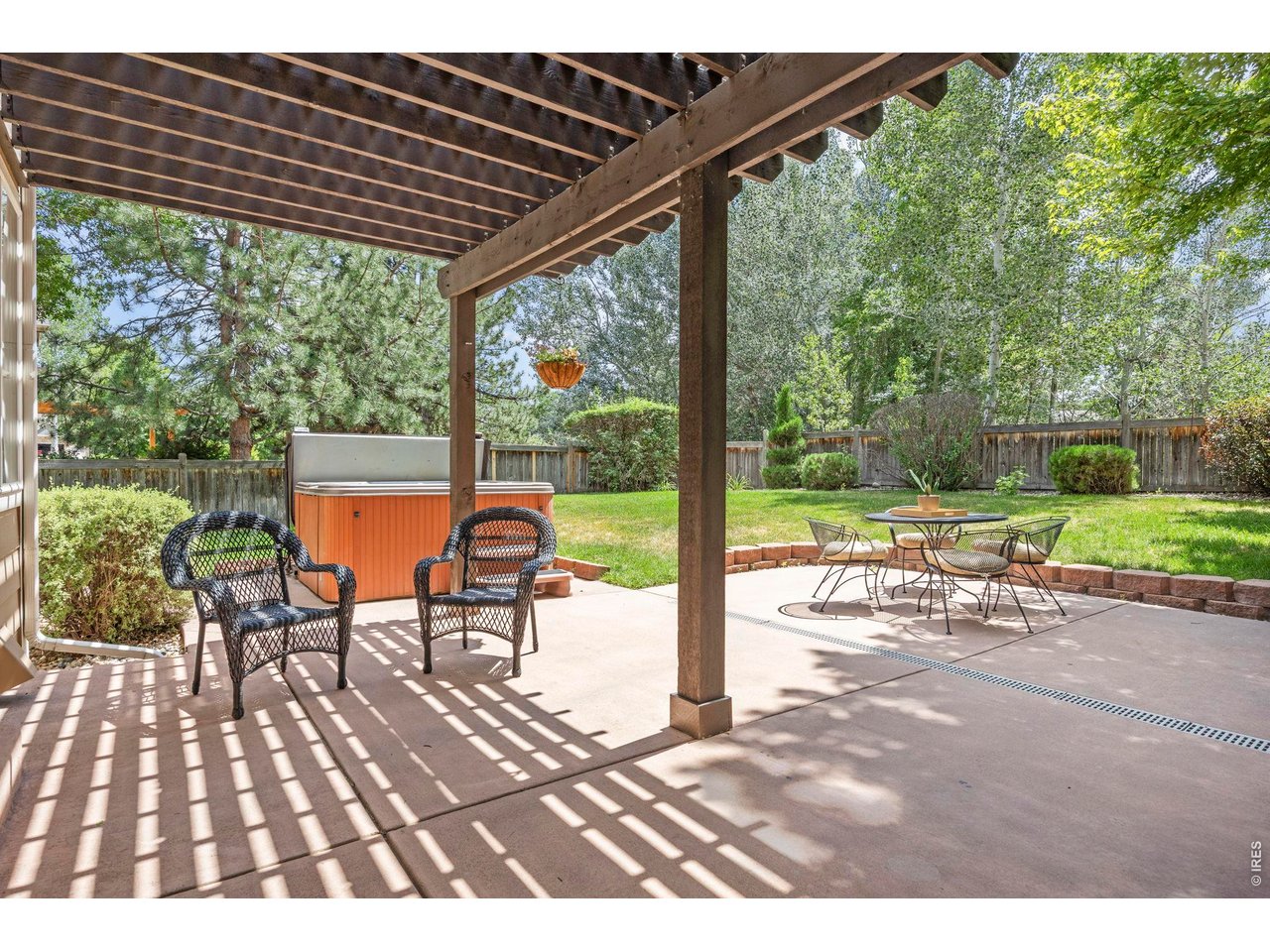 433 Huntington Hills Dr