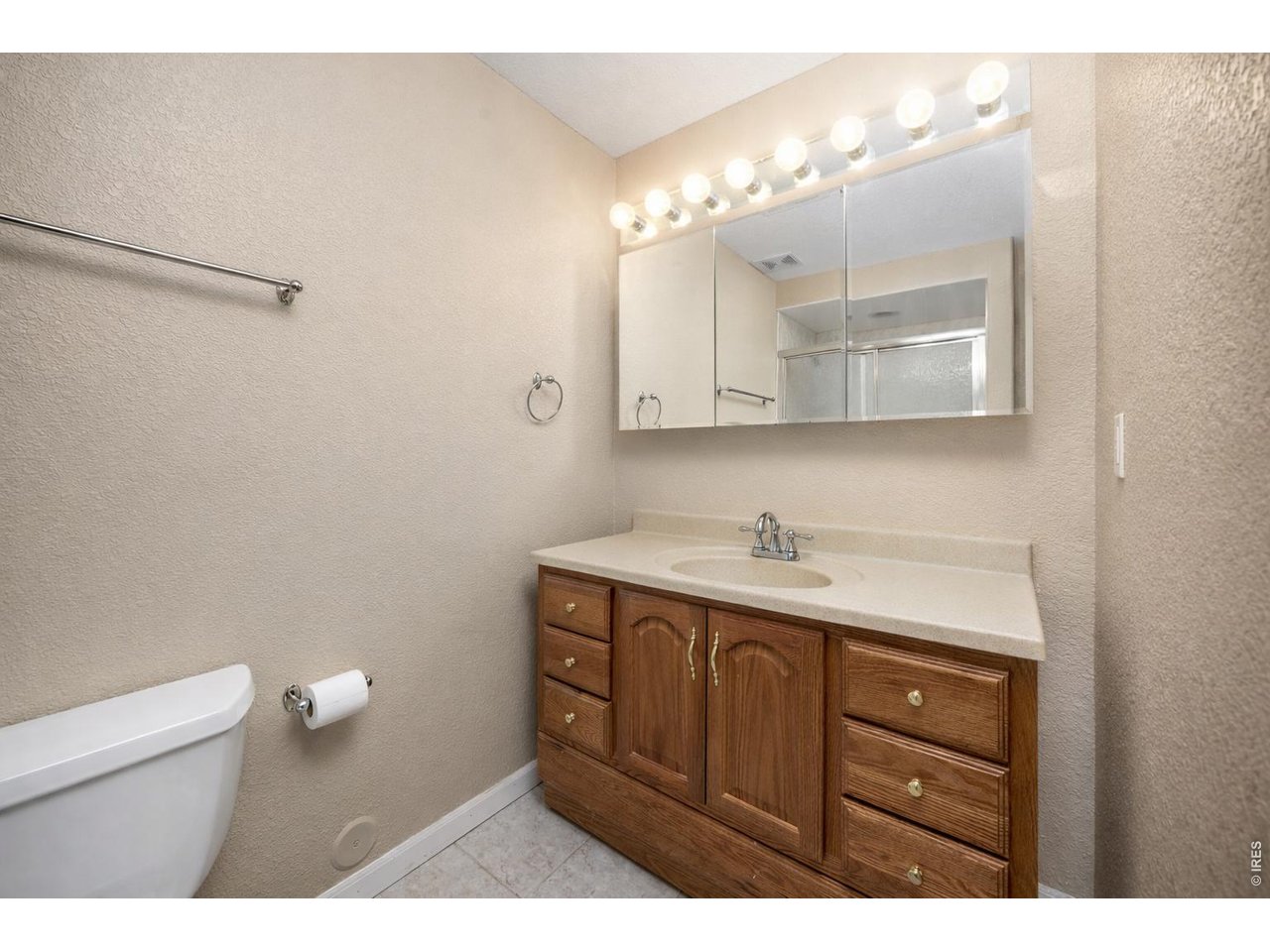 433 Huntington Hills Dr