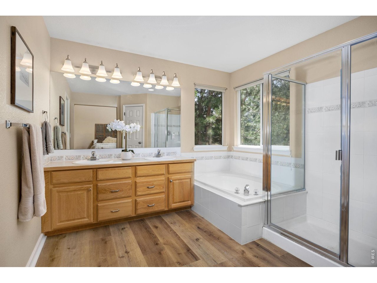 433 Huntington Hills Dr