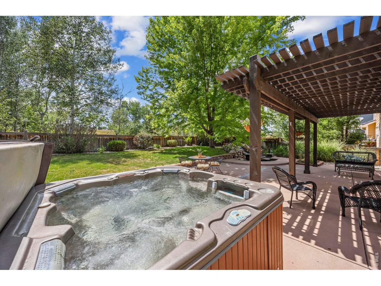 433 Huntington Hills Dr