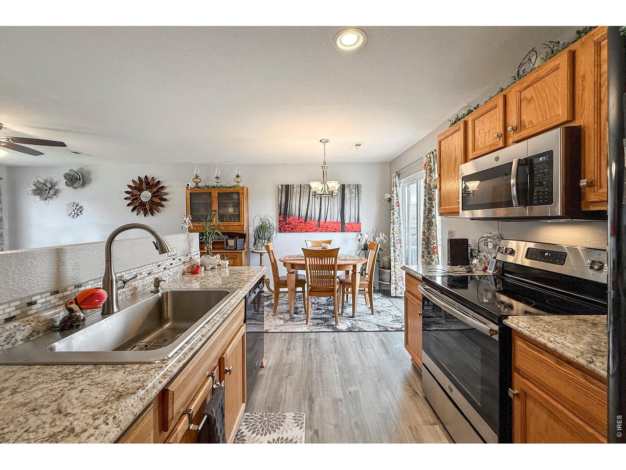 10450 Lower Ridge Rd