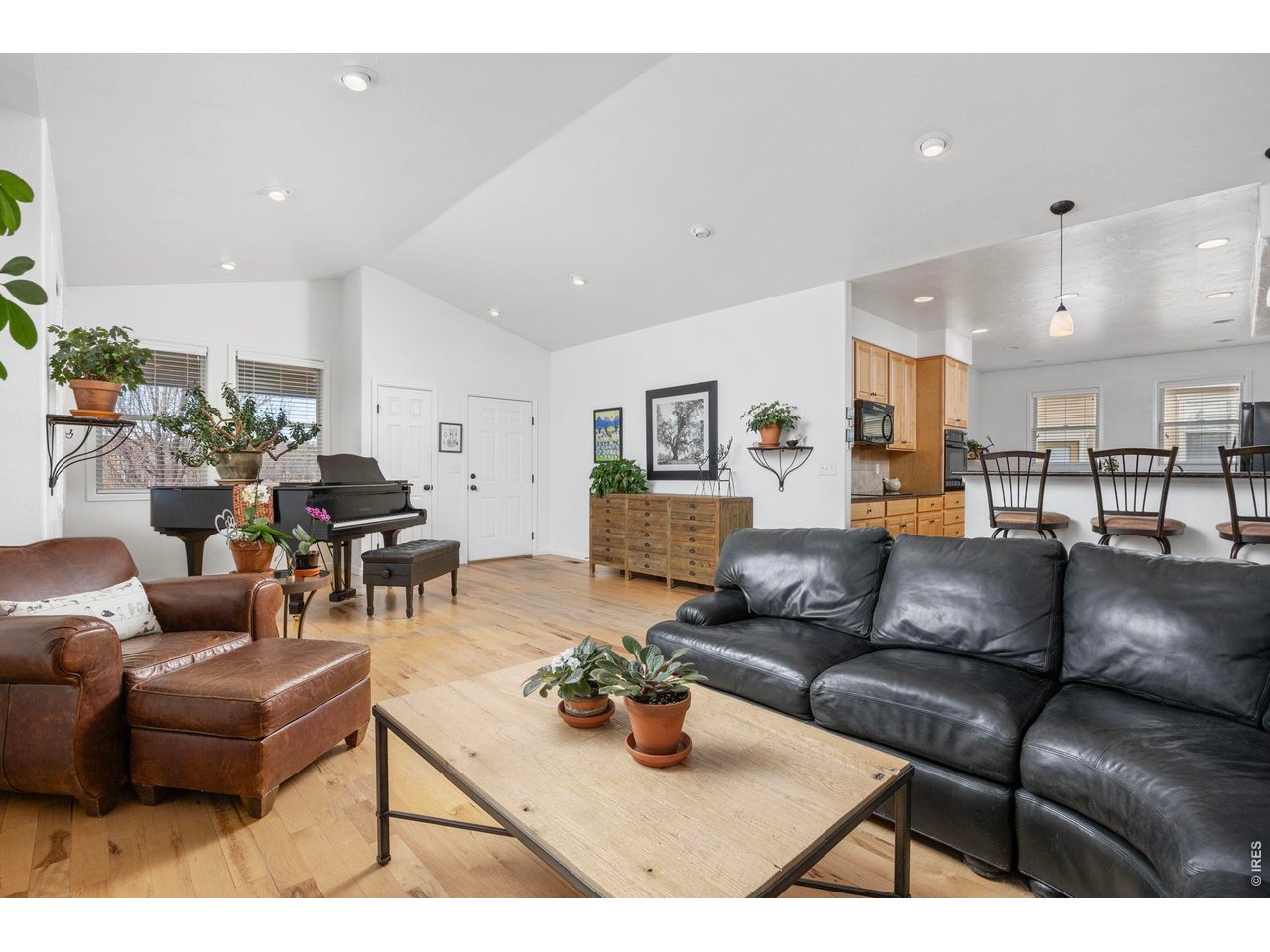 3174 Lower Loop Dr