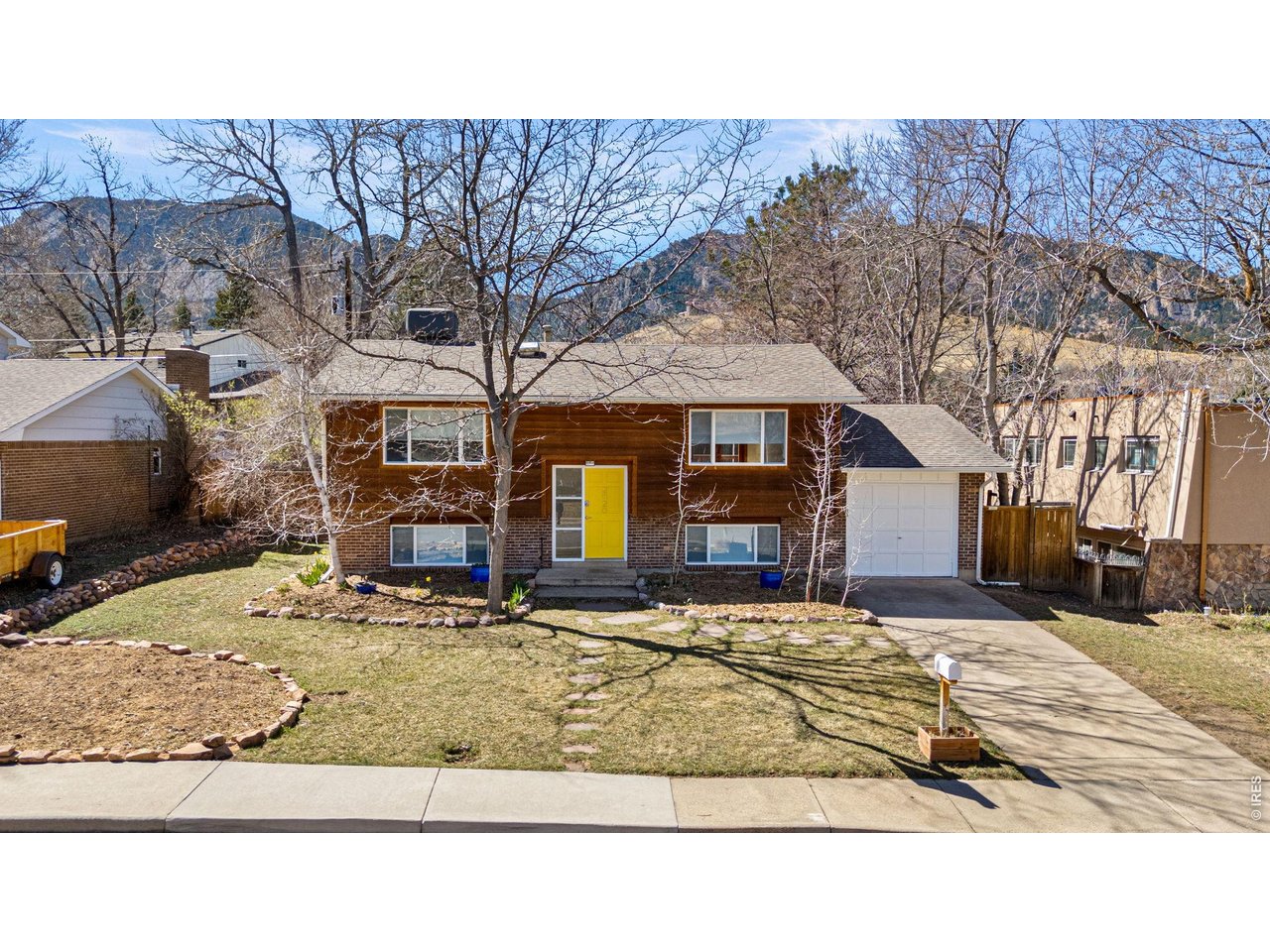 2820 Colby Dr
