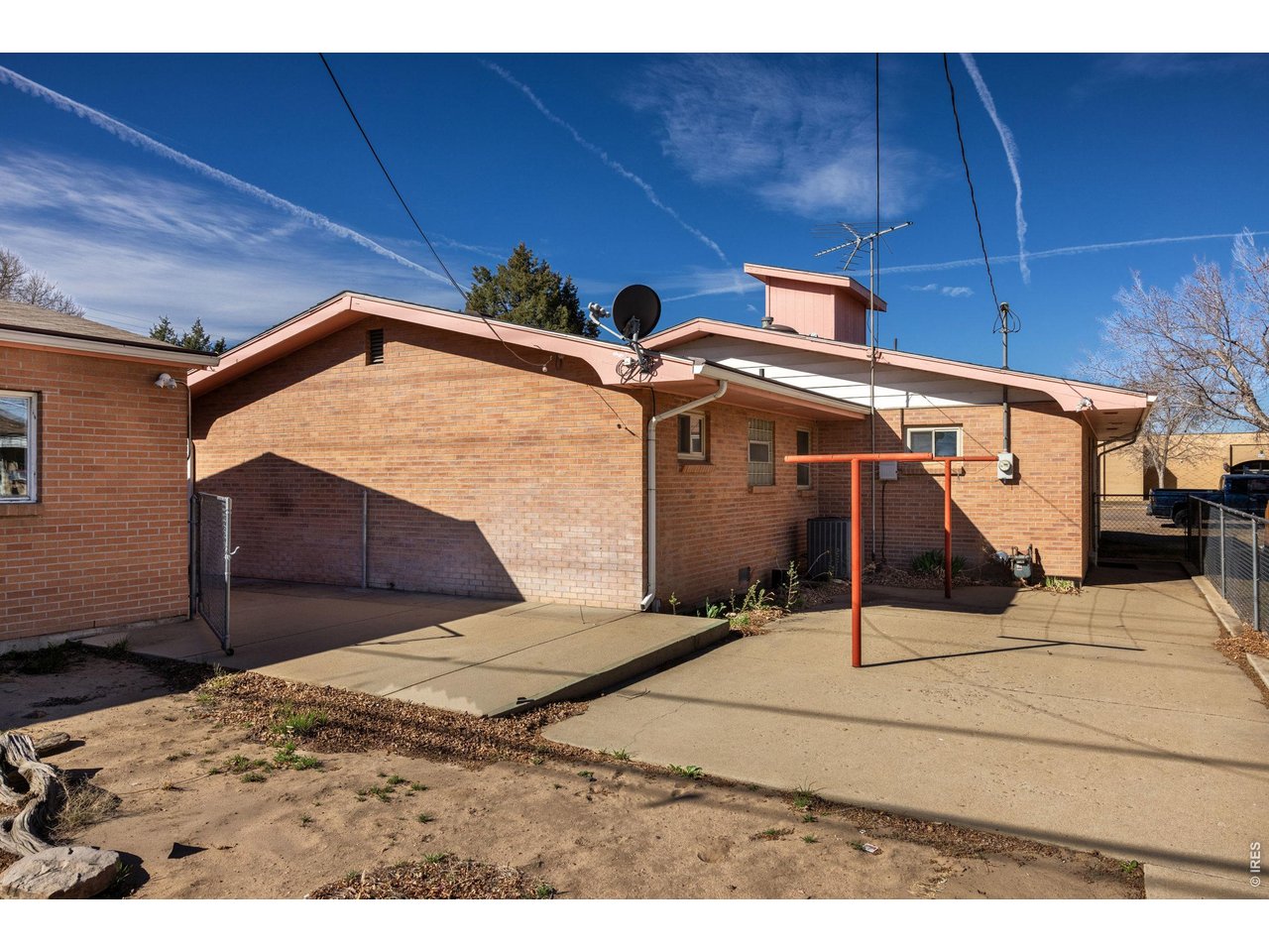 328 S McKinley Ave