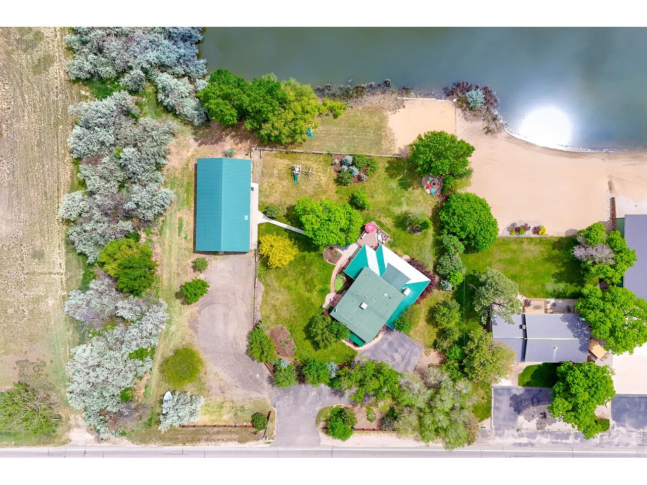 466 S County Road 9E