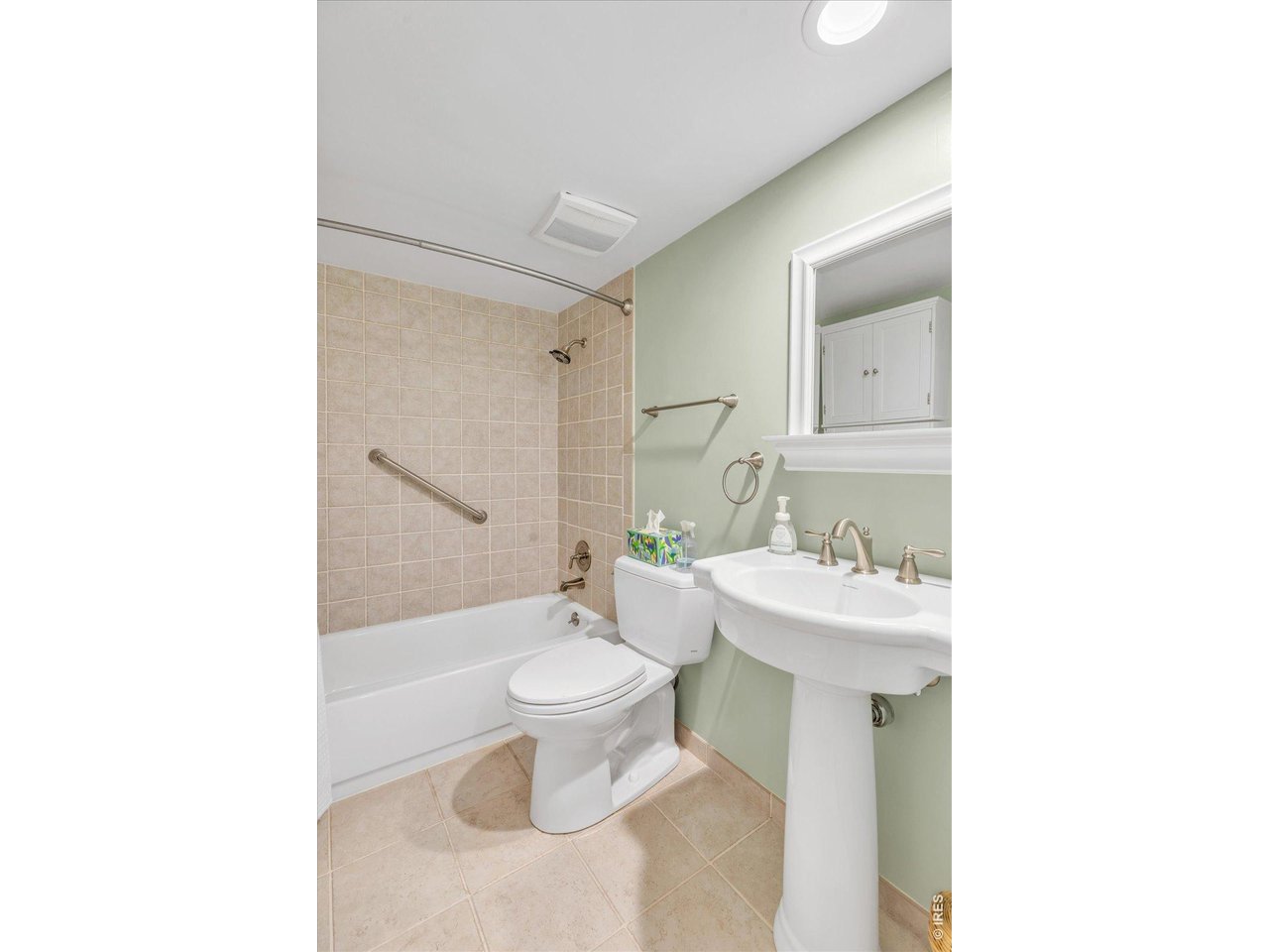 2423 Powderhorn Ln