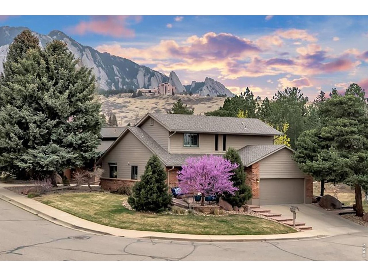 2423 Powderhorn Ln