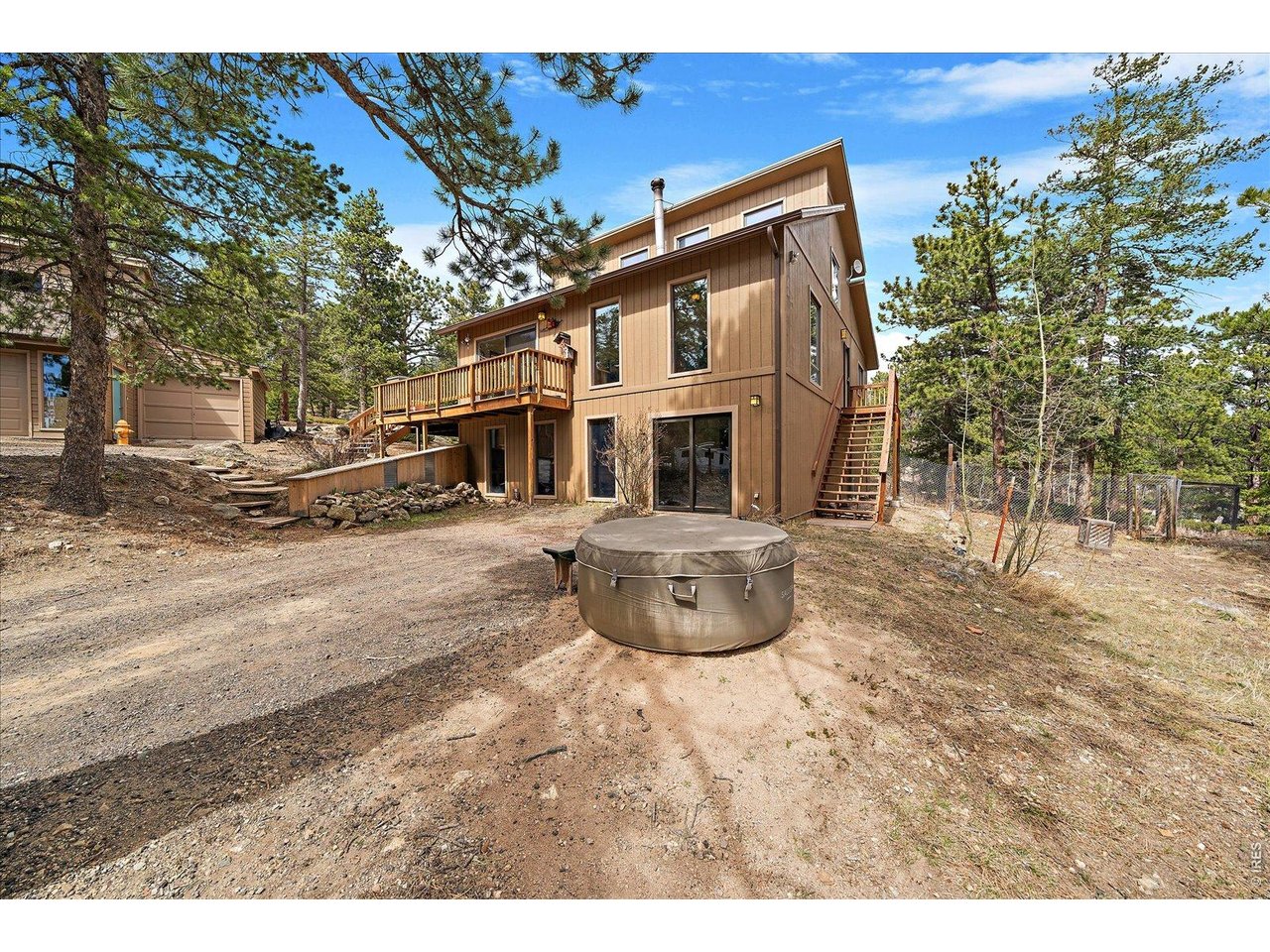 902 Rock Lake Rd
