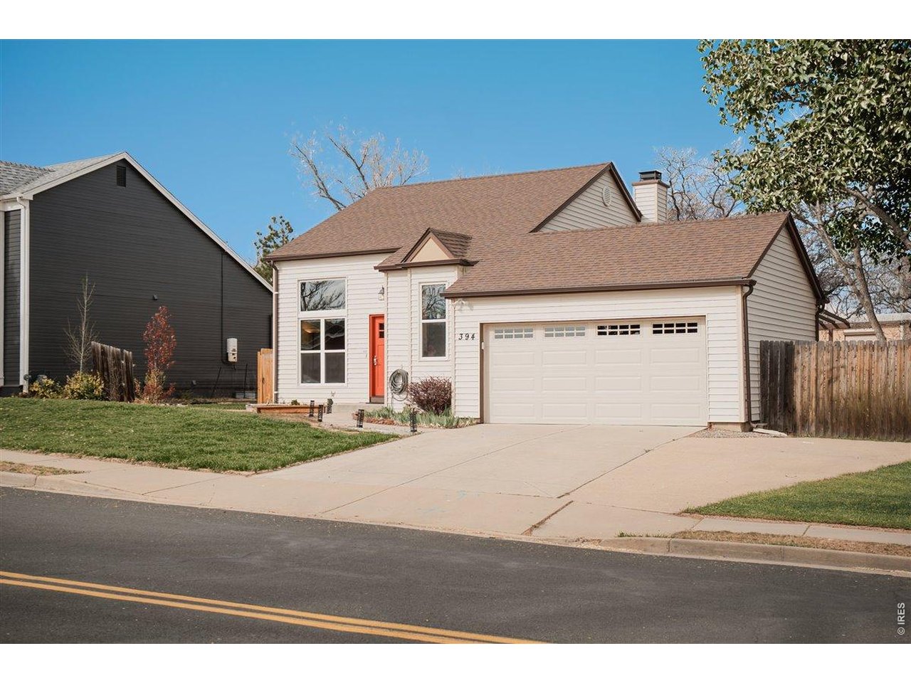 394 W Lucerne Dr