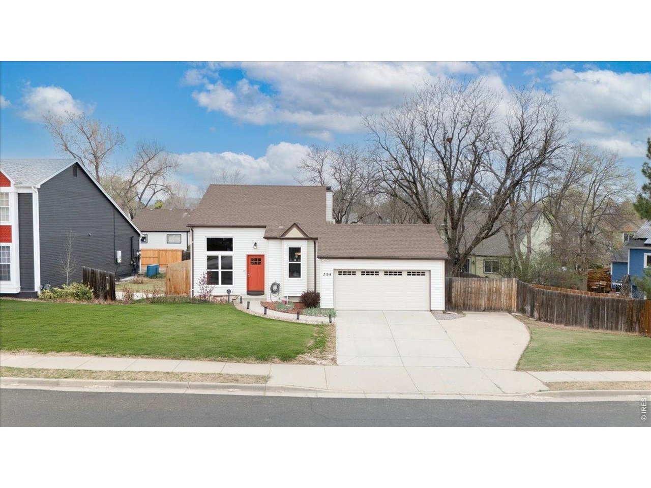 394 W Lucerne Dr