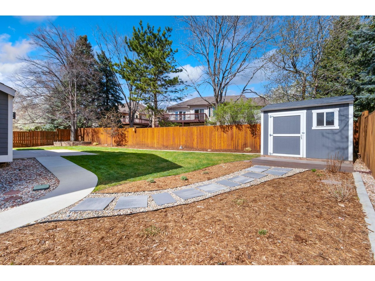 1006 Hinsdale Dr