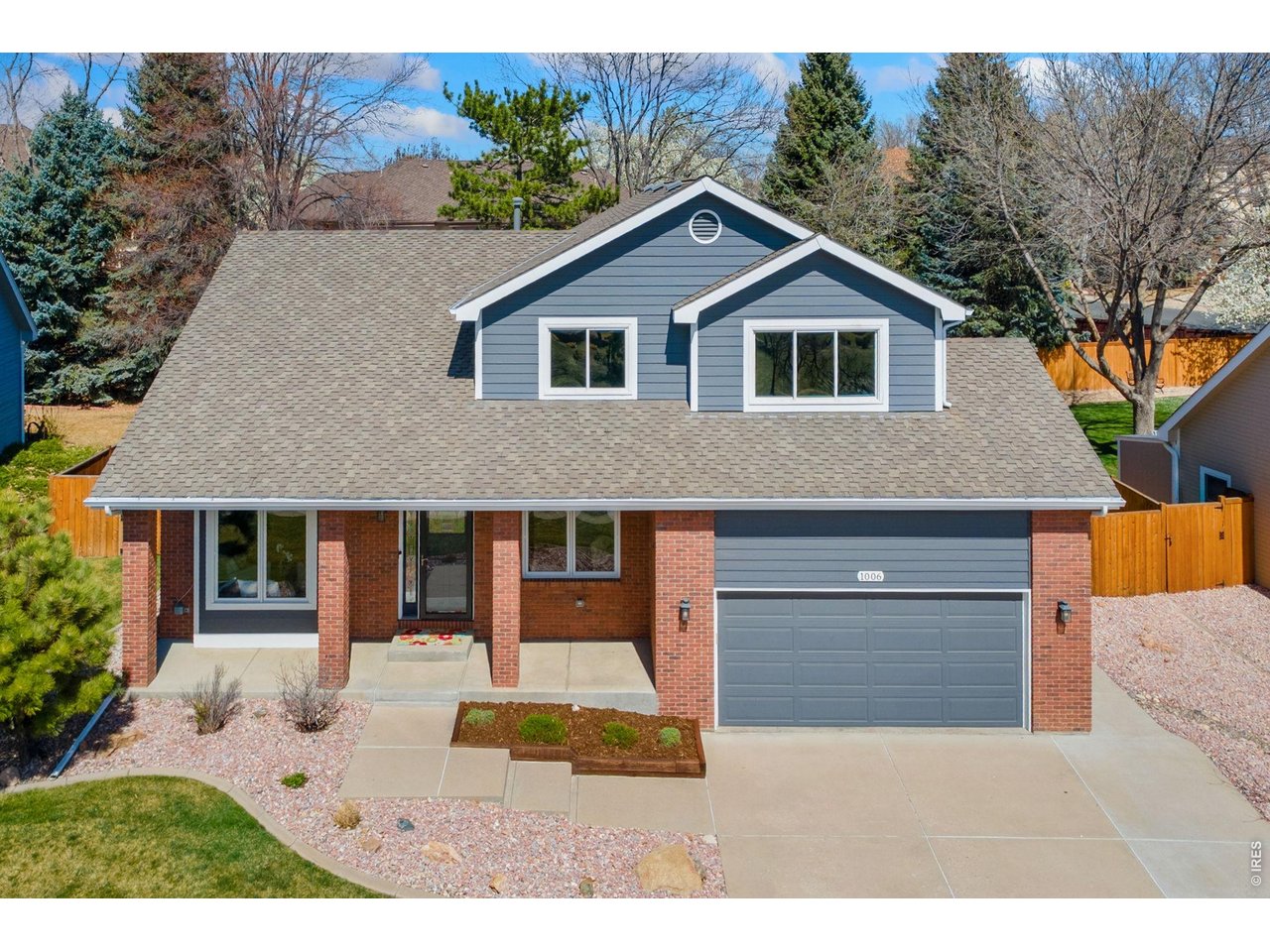 1006 Hinsdale Dr