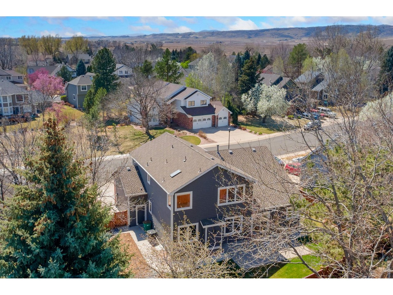 1006 Hinsdale Dr
