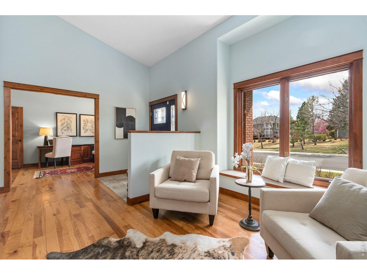 1006 Hinsdale Dr