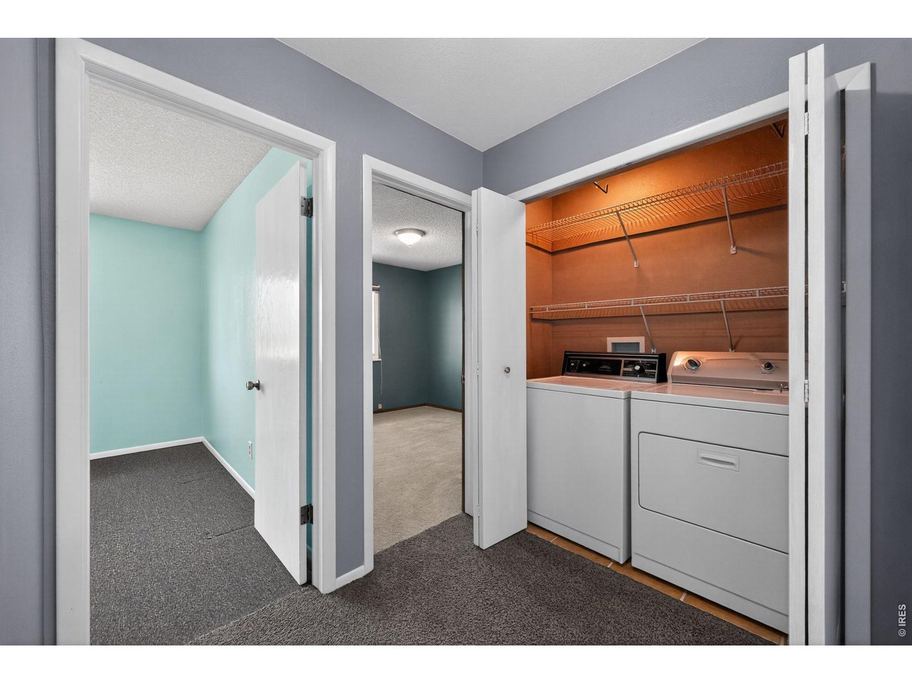 2500 Wyandotte Dr