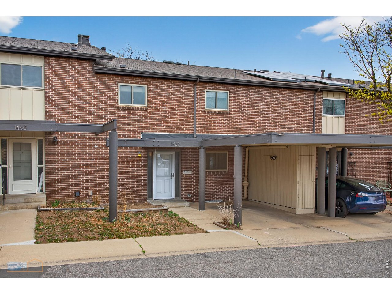 1462 Greenbriar Blvd