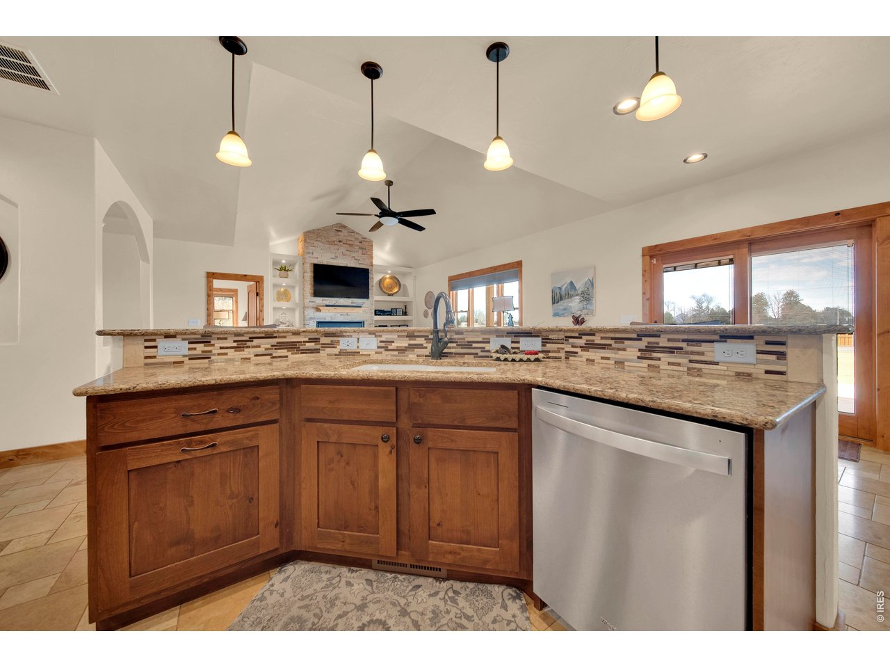 5 Trailside Dr