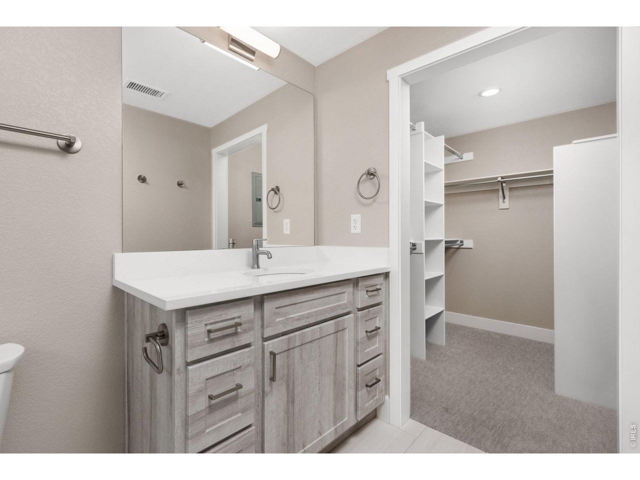 290 S Cherrywood Dr 101