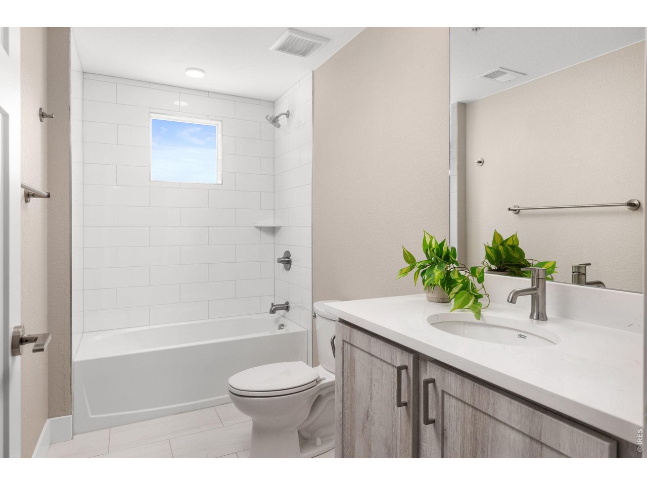 310 S Cherrywood Dr 301