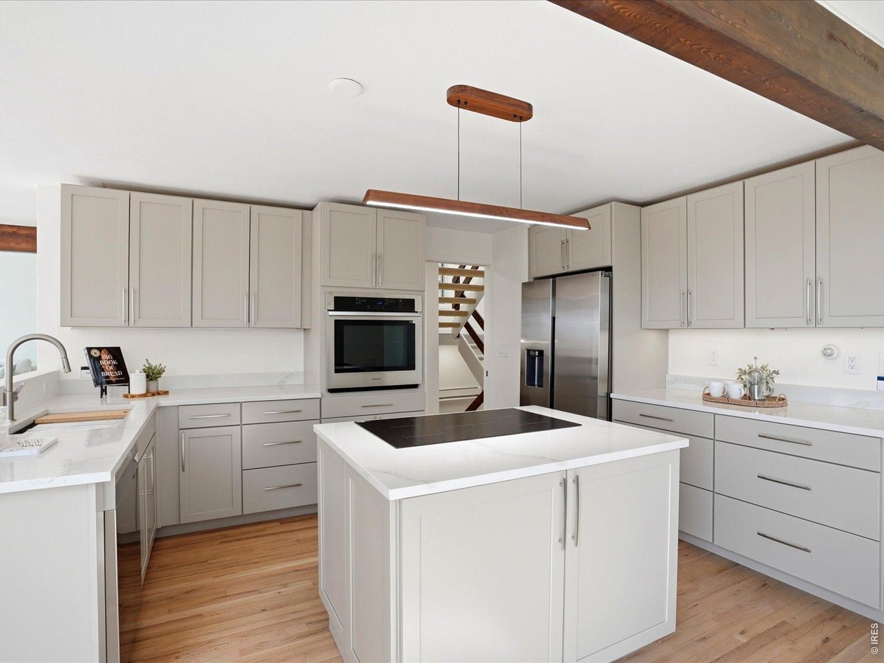 1936 Hardscrabble Dr