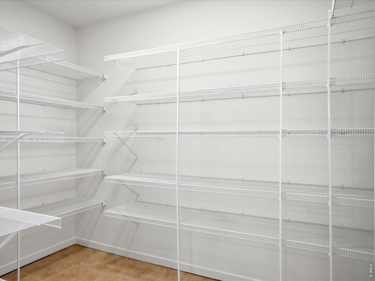 1936 Hardscrabble Dr