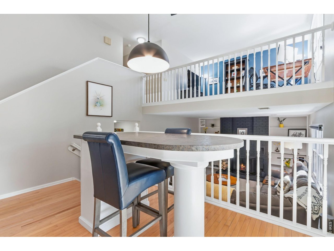 1121 Mansfield Dr