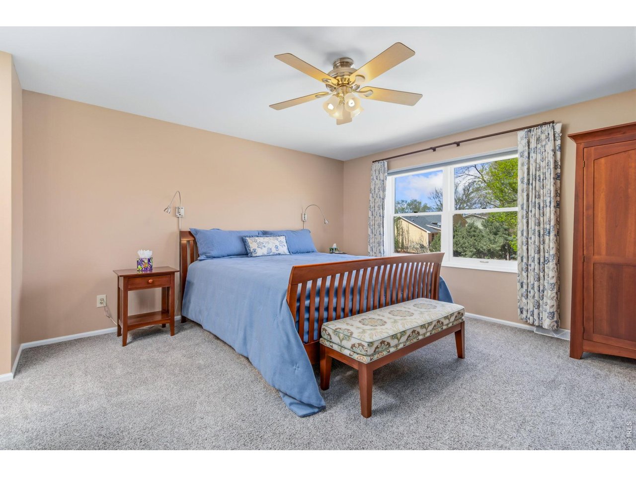 1121 Mansfield Dr