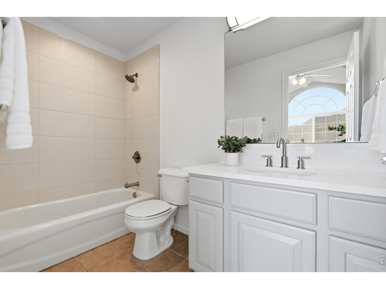 2855 Rock Creek Cir 105