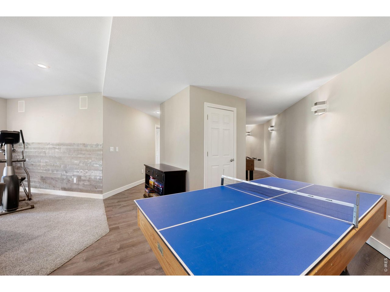557 E Gill Way