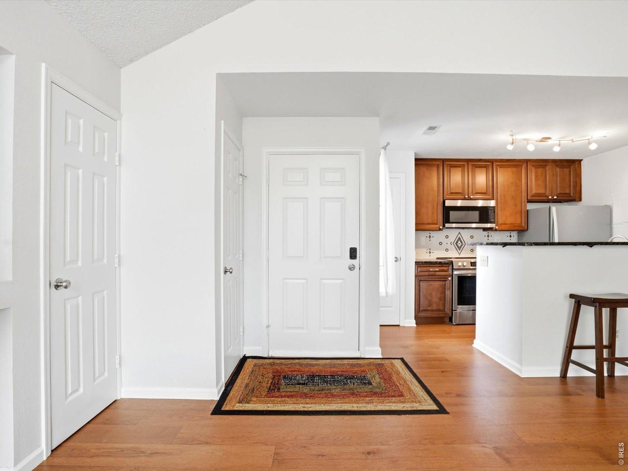 4837 White Rock Cir H