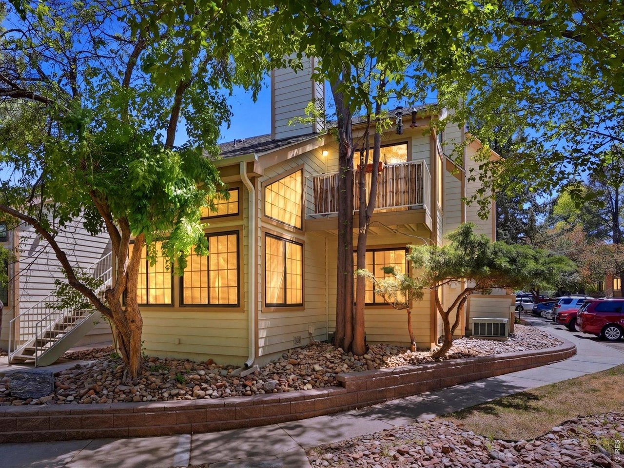 4837 White Rock Cir H