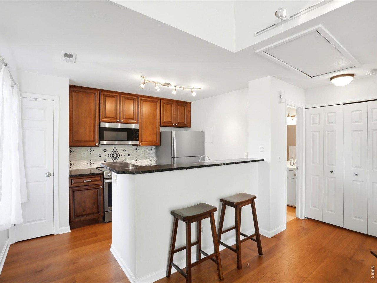 4837 White Rock Cir H