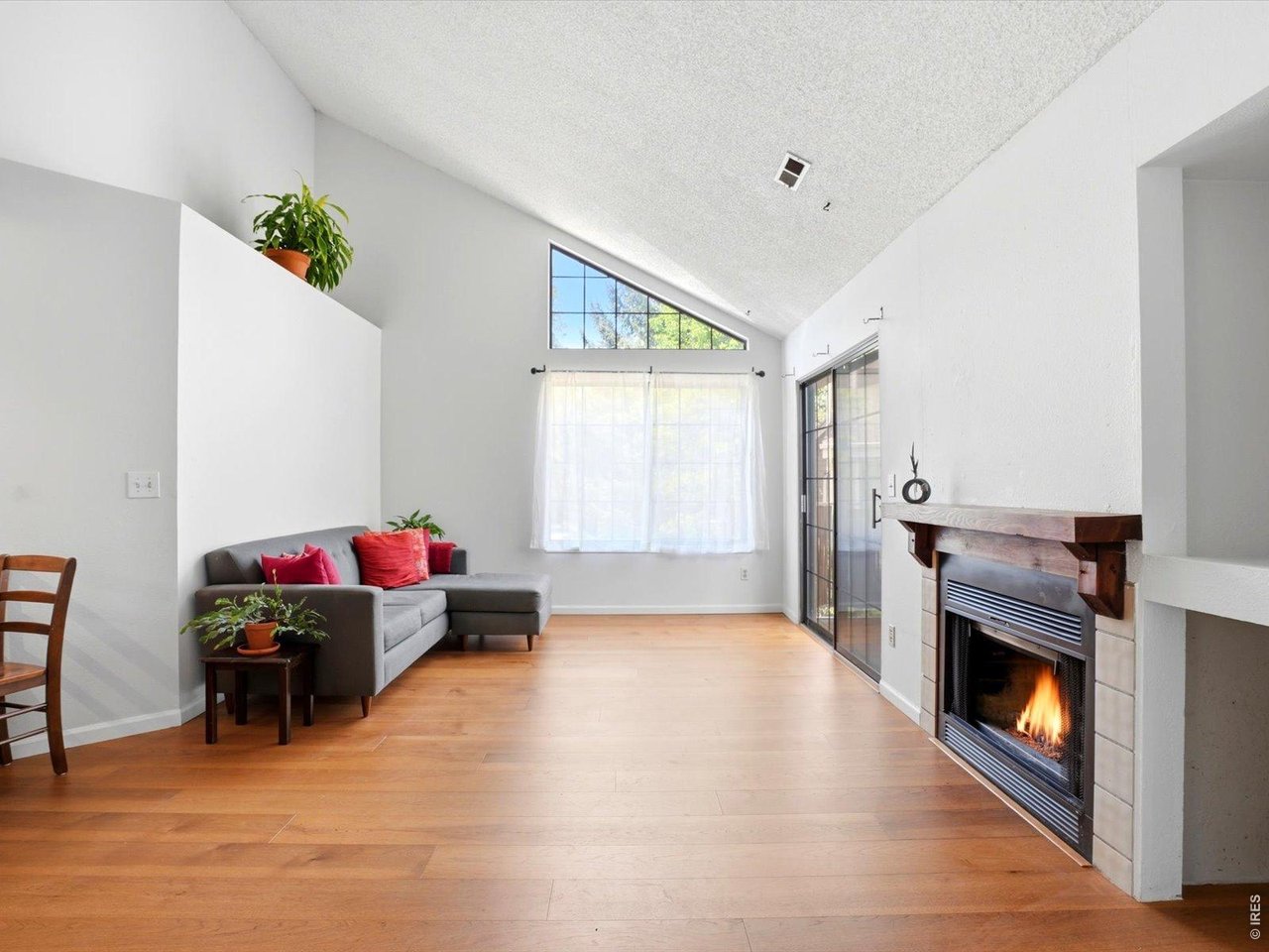 4837 White Rock Cir H