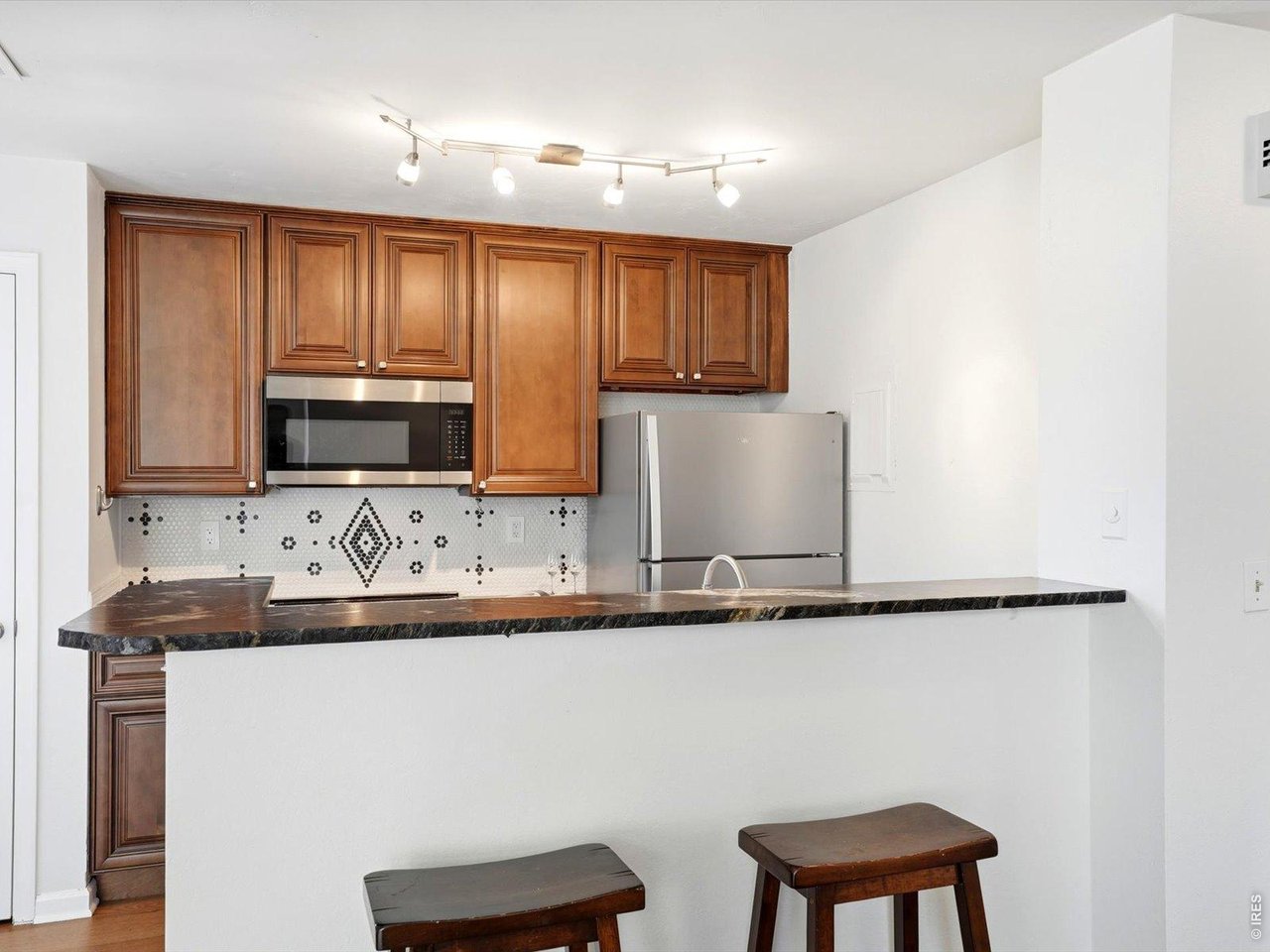 4837 White Rock Cir H