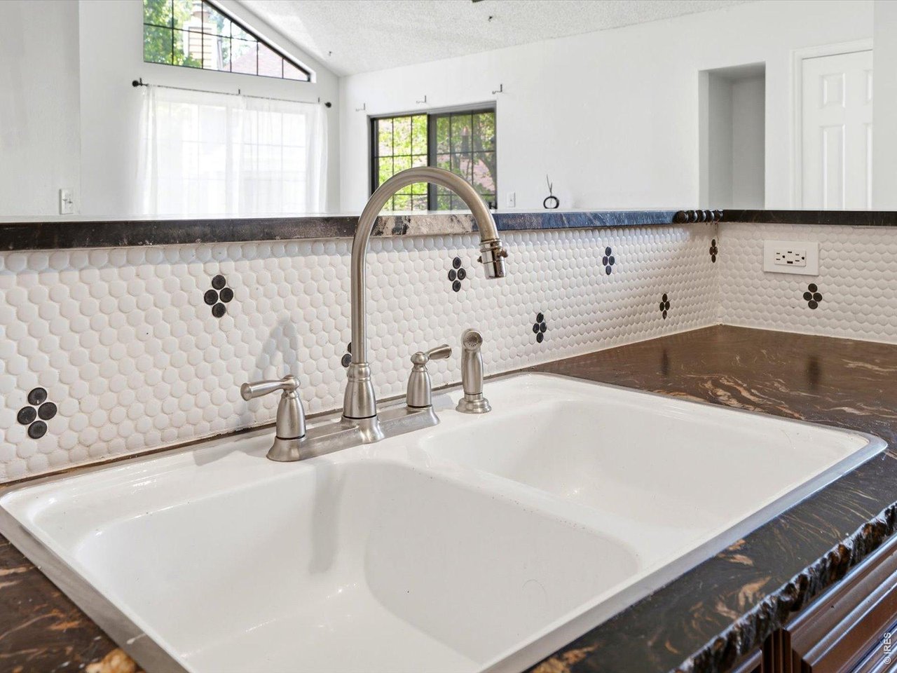 4837 White Rock Cir H