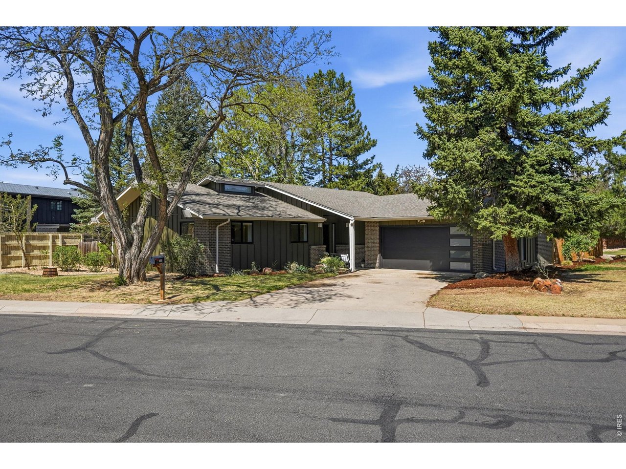 5389 Cypress Dr