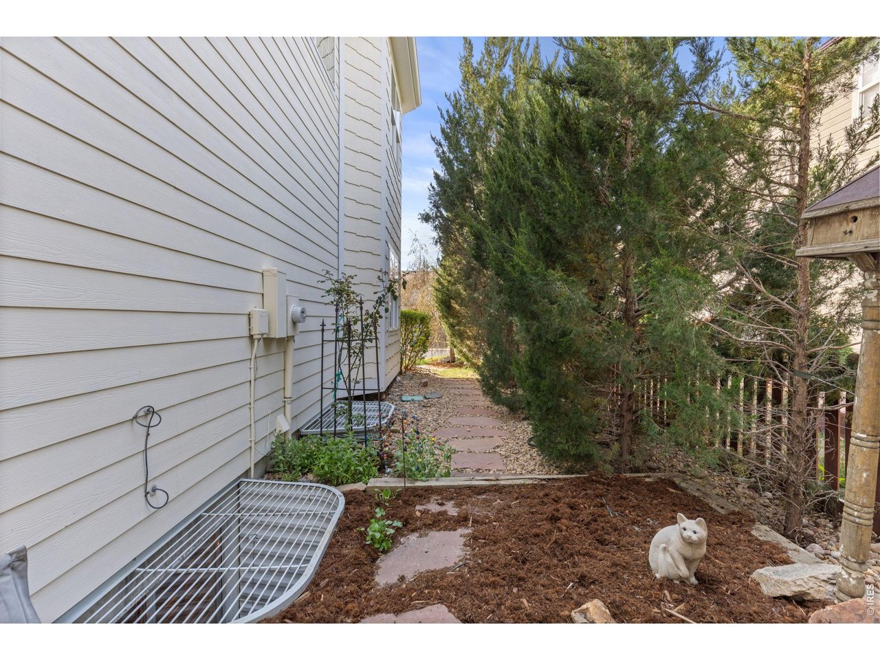 416 Sierra Ave
