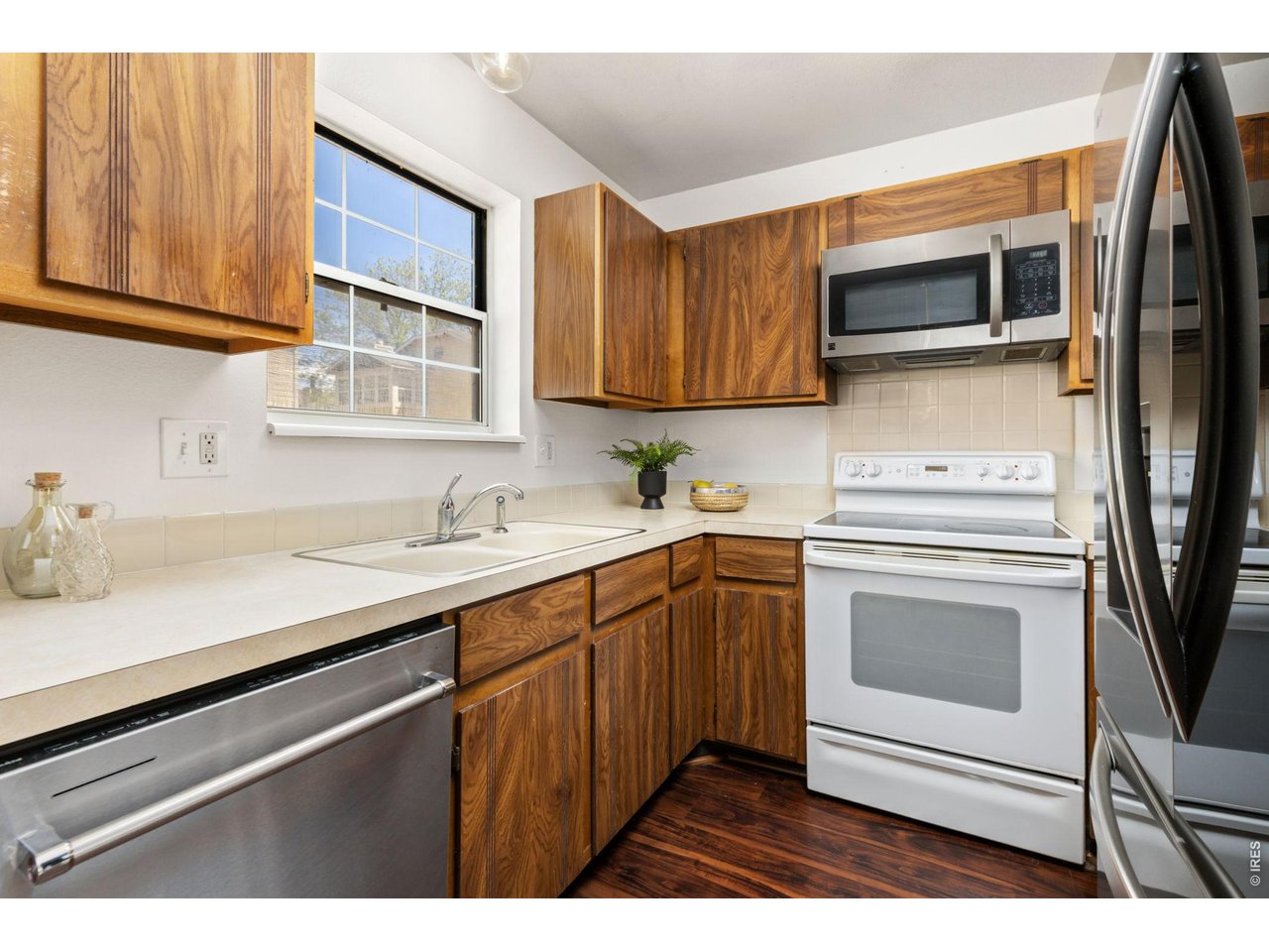 3200 Azalea Dr G-3
