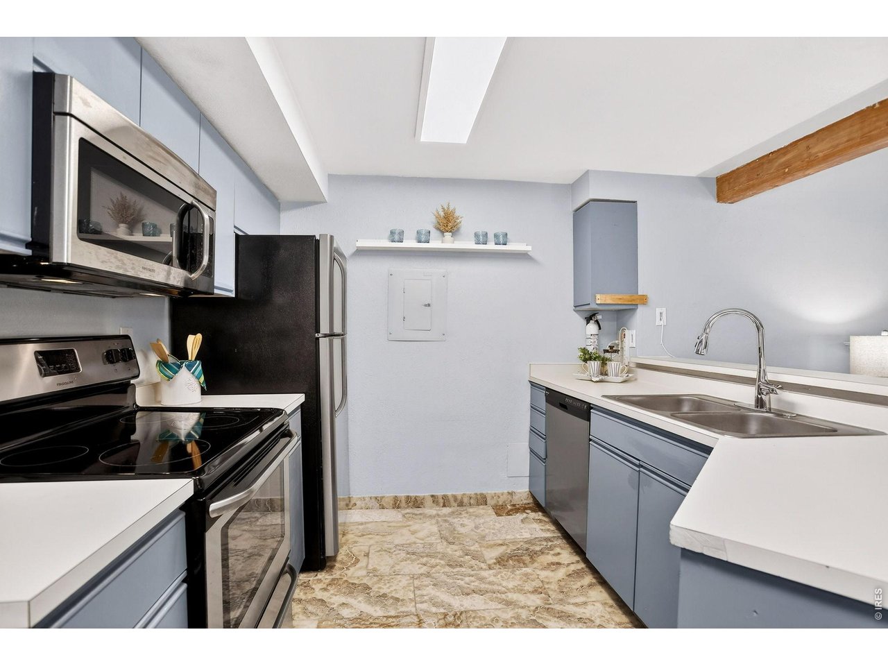 40 S Boulder Cir 4037