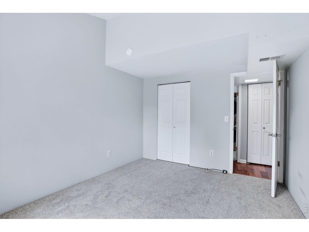 40 S Boulder Cir 4037