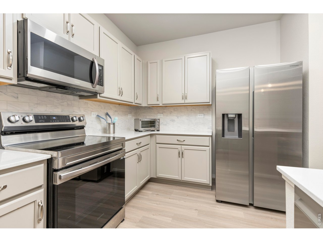 6721 4th Street Rd 3