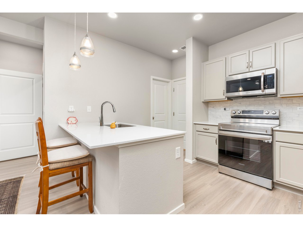 6721 4th Street Rd 3