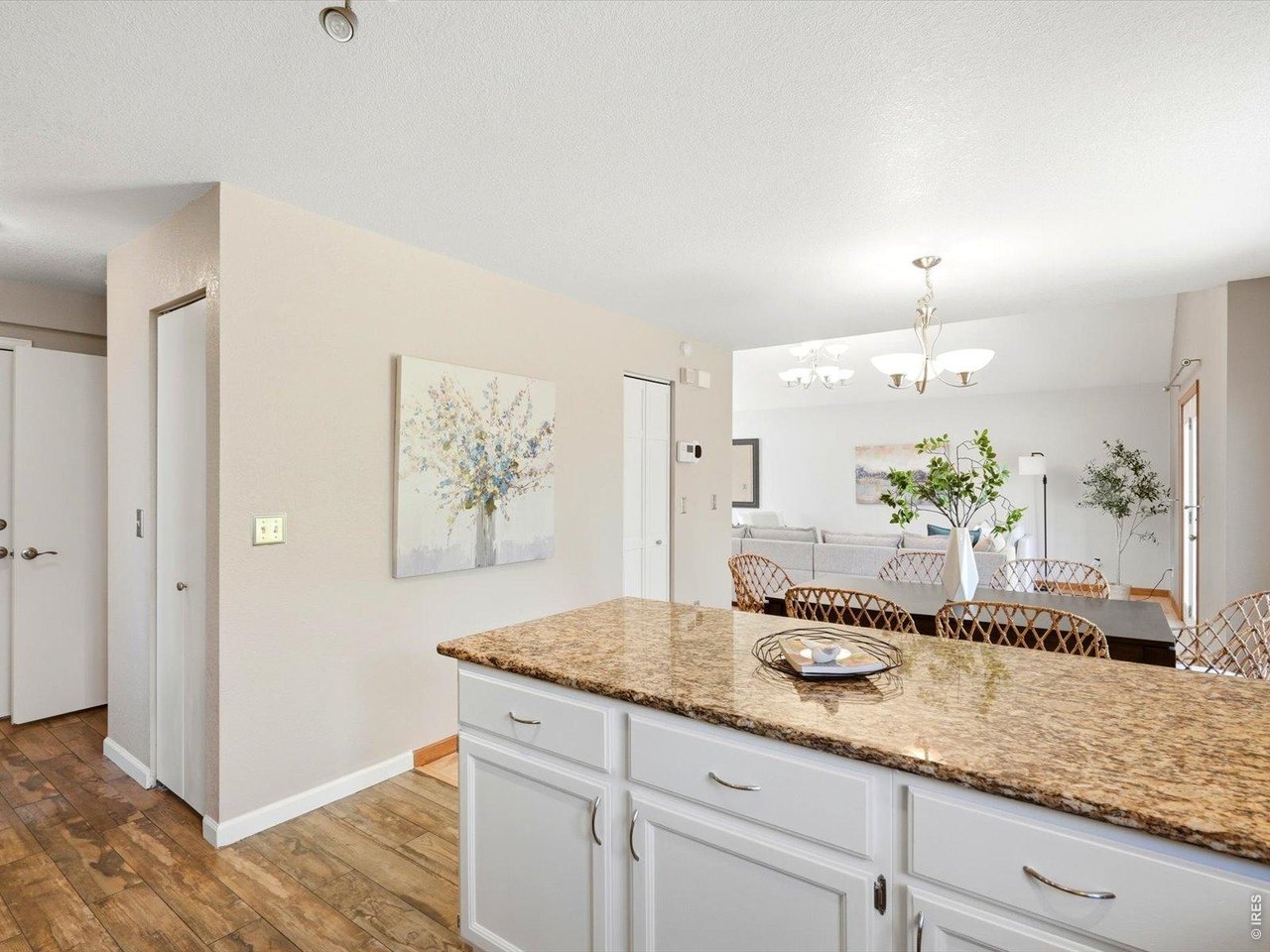 4251 Fern Ave