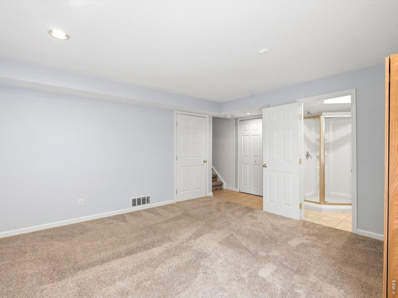 4251 Fern Ave