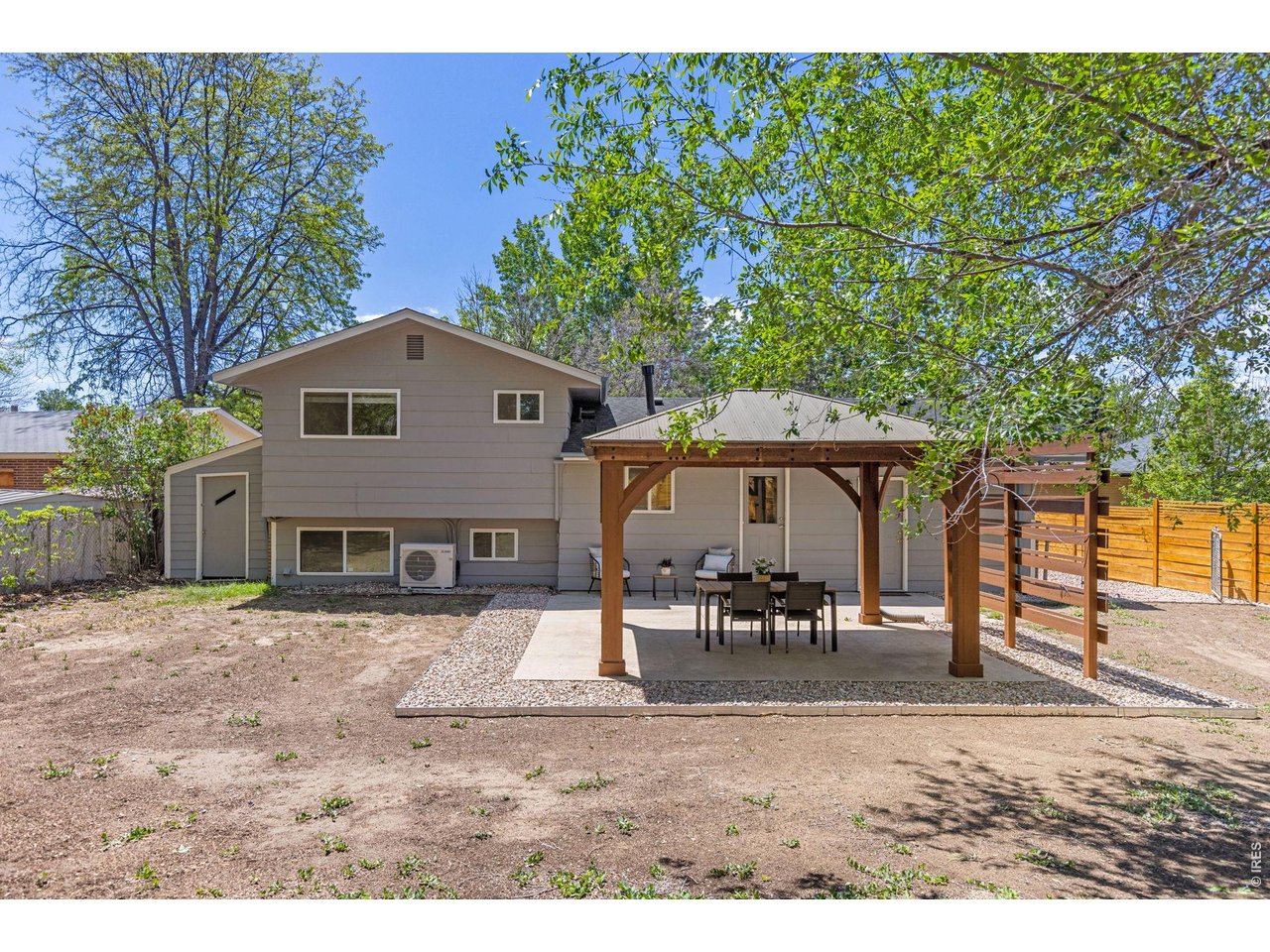 724 Hubbard Dr