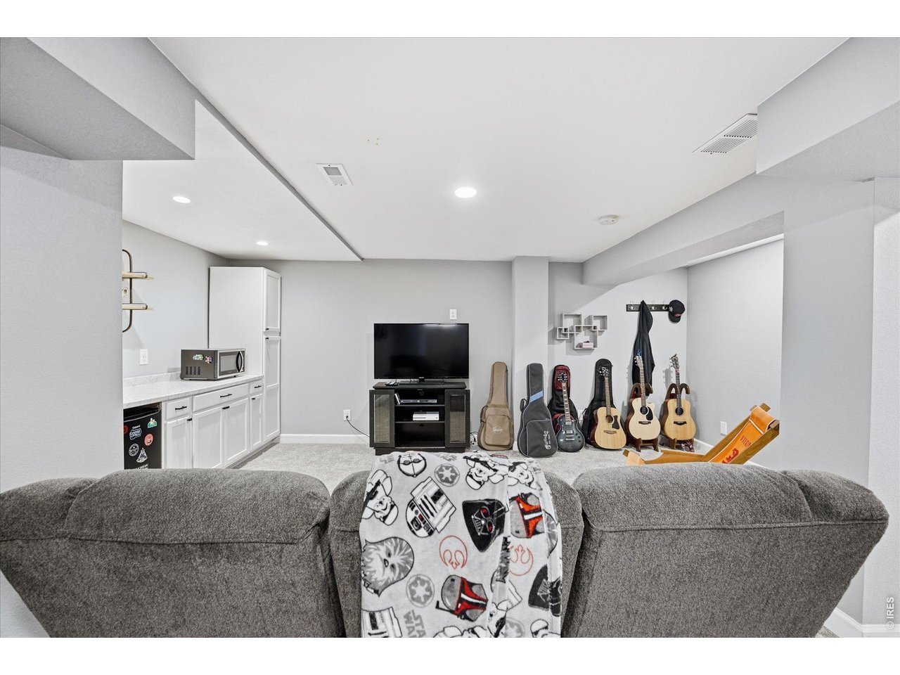 651 Americana Rd