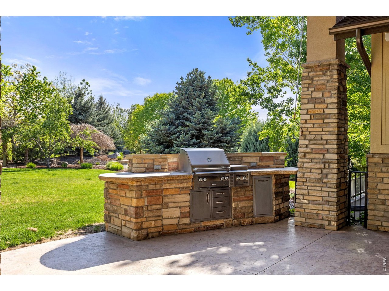 3615 Shallow Pond Dr